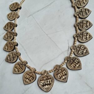 16 patta radha naam Tulsi locket mala with 1 radha naam Tulsi locket - Thumbnail Image 2
